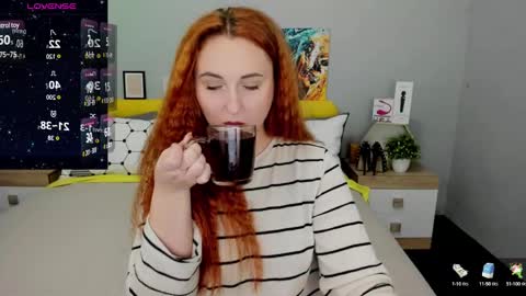 Lessy Fox online show from January 2025 06:28:01 PM