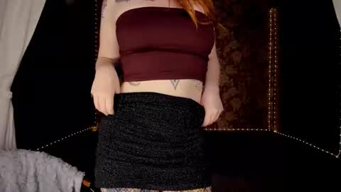 Mia online show from March 2026 12:01:02 PM