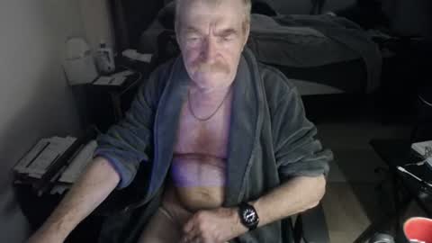 Snapshot of redbare12007 chatting on July 2026 06:44:01 PM Red online show from July 2026 06:44:01 PM