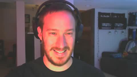 Snapshot of reddawg14 chatting on January 2025 04:41:01 AM reddawg14 online show from January 2025 04:41:01 AM