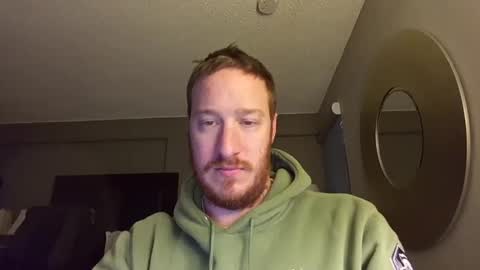 Snapshot of reddawg14 chatting on February 2025 01:41:02 AM reddawg14 online show from February 2025 01:41:02 AM