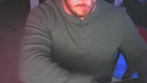 Snapshot of reddawg14 chatting on February 2025 05:01:01 AM reddawg14 online show from February 2025 05:01:01 AM