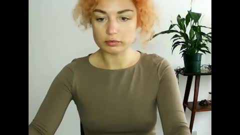 reddgirll online show from February 2025 02:00:02 PM