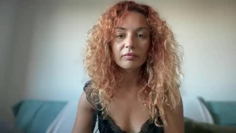 reddgirll online show from October 2025 09:40:02 AM