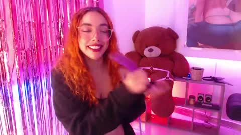 Snapshot of redgirrl_77 chatting on May 2026 11:26:01 AM Mere online show from May 2026 11:26:01 AM