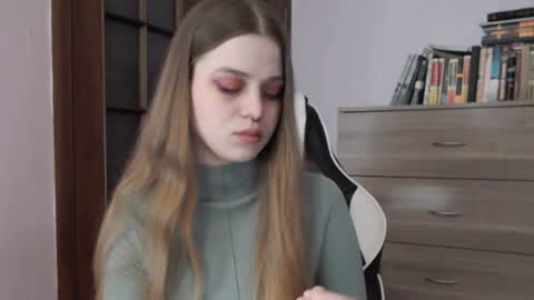 Lily online show from January 2025 02:33:01 AM