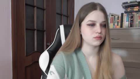 Lily online show from January 2025 02:29:01 AM