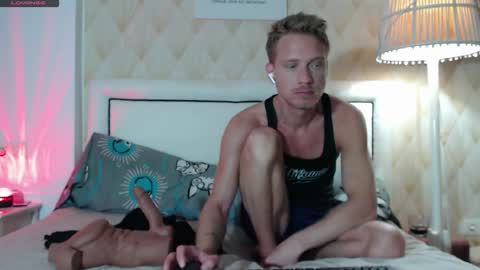 Snapshot of redheadxxl chatting on November 2025 04:47:01 PM Steve Blond online show from November 2025 04:47:01 PM