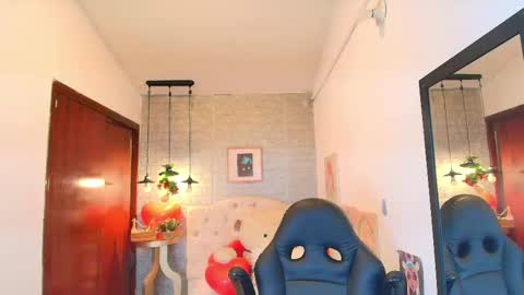 Lili Lopez online show from February 2025 11:13:02 PM