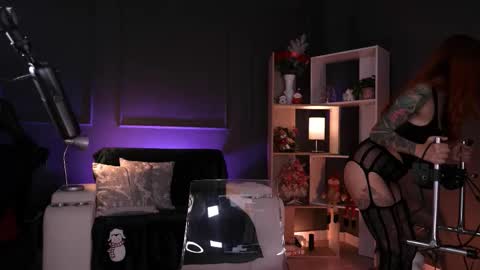 Snapshot of redjasmine_ chatting on November 2025 02:01:02 AM Red Jasmine online show from November 2025 02:01:02 AM