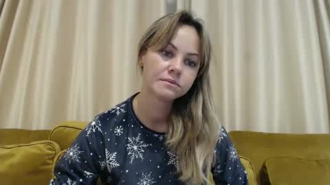 RedJessica online show from September 2025 03:44:01 AM