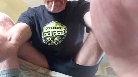 redrodridding online show from November 2025 11:10:01 AM