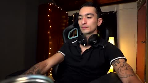 Red online show from December 2024 09:17:02 PM