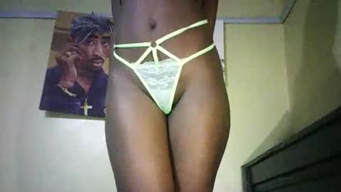 Marie online show from November 2025 10:07:01 AM