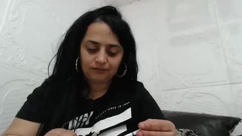 Reea online show from February 2025 12:41:01 AM