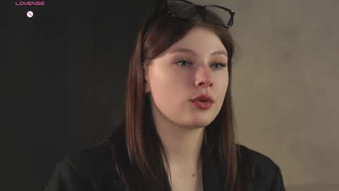 Snapshot of regenasuri chatting on April 2026 01:49:02 PM Grace online show from April 2026 01:49:02 PM