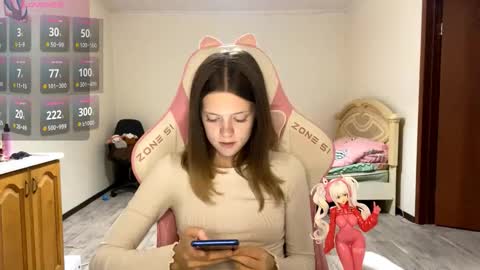 Lucy online show from September 2025 06:41:02 PM