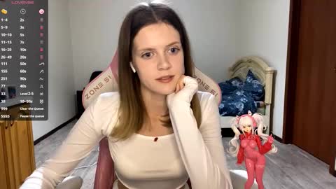 Lucy online show from September 2025 04:08:02 PM