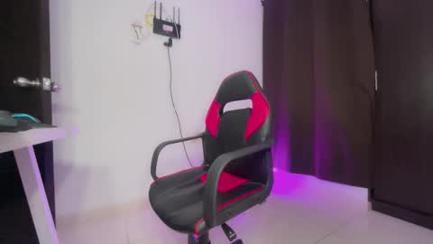 regina_mills_milk online show from January 2026 04:47:01 AM