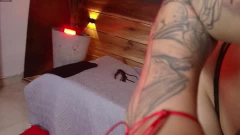   online show from October 2025 03:14:02 AM