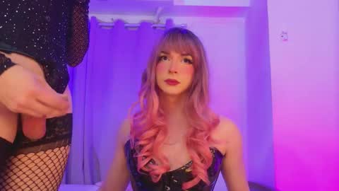 Snapshot of reginarose chatting on January 2026 01:33:01 AM reginarose online show from January 2026 01:33:01 AM
