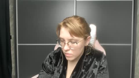 Regina online show from February 2025 05:12:01 PM