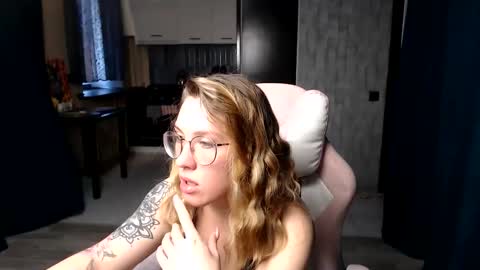 Regina online show from September 2025 04:45:01 AM