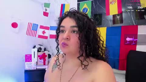 Snapshot of reginavegaa chatting on June 2026 08:12:02 AM reginavegaa online show from June 2026 08:12:02 AM