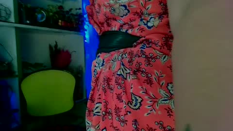 Karina online show from January 2025 02:39:01 PM