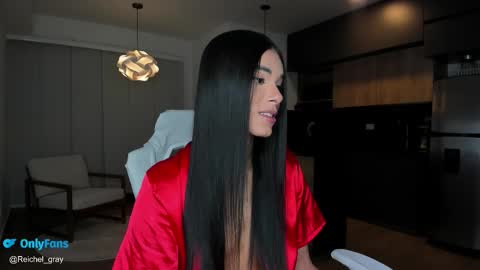 Snapshot of reichel_gray chatting on October 2025 01:11:01 AM REICHEL online show from October 2025 01:11:01 AM