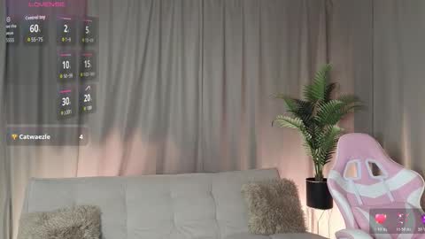 reidnox online show from March 2026 09:52:01 PM