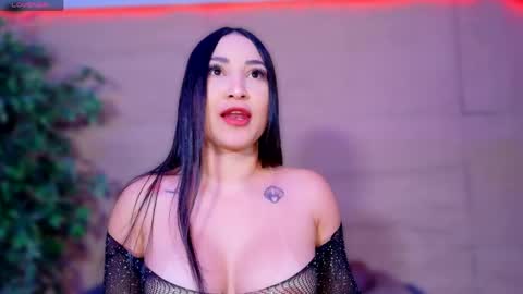 Snapshot of reiinachloe chatting on May 2026 10:31:02 AM reiinachloe online show from May 2026 10:31:02 AM