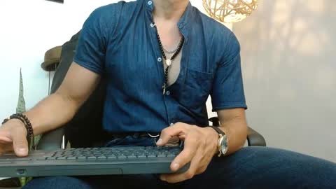   REIKO  online show from January 2025 07:51:02 PM