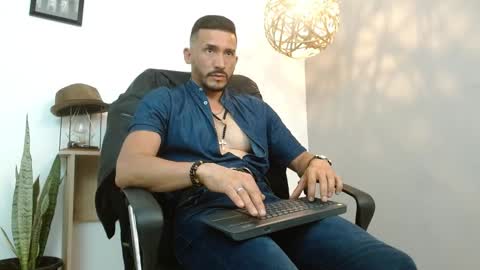   REIKO  online show from January 2025 10:54:02 PM