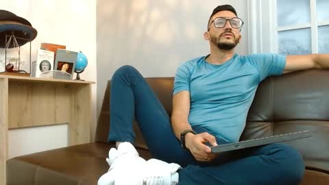   REIKO  online show from March 2025 07:50:02 PM