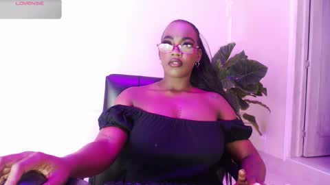 Miah online show from November 2025 03:53:02 AM