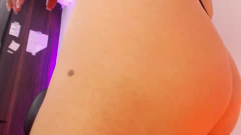 Snapshot of renata_ruiz chatting on January 2025 08:13:02 AM online show from January 2025 08:13:02 AM