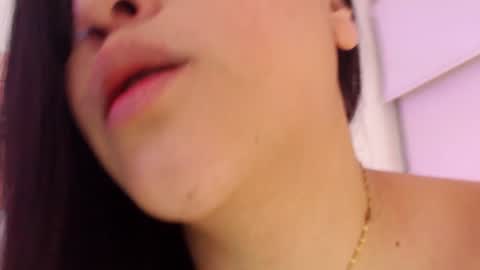 Snapshot of renata_ruiz chatting on January 2025 07:15:01 AM online show from January 2025 07:15:01 AM