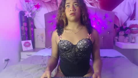 RENATA VALENTINA online show from April 2026 06:40:01 AM