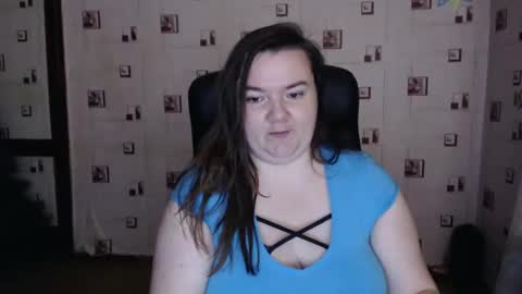 renataoia online show from February 2025 03:18:01 PM