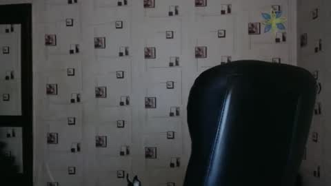 renataoia online show from February 2025 04:13:02 PM