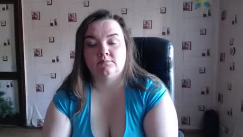 renataoia online show from February 2025 10:56:02 AM