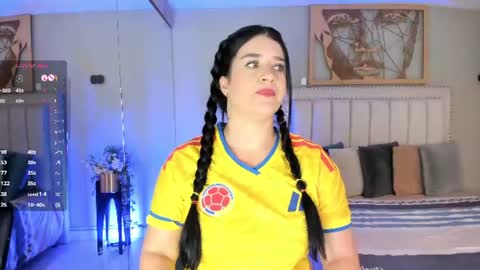 Snapshot of renataruiz_rr chatting on June 2026 12:03:01 PM online show from June 2026 12:03:01 PM