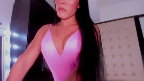 Snapshot of renatasantorino chatting on December 2024 11:56:01 PM Renata. online show from December 2024 11:56:01 PM