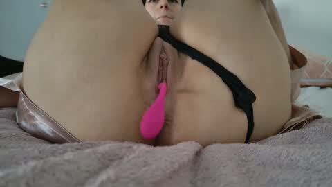 Renatta online show from January 2025 12:35:01 PM