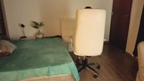 Snapshot of renaxi_smith chatting on November 2025 07:51:02 PM renaxi_smith online show from November 2025 07:51:02 PM