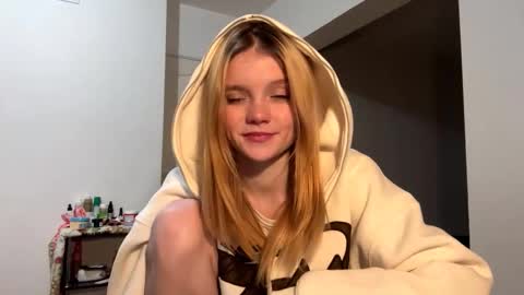 Snapshot of rendabecnel chatting on February 2026 01:09:01 AM Tiffany online show from February 2026 01:09:01 AM