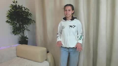 Christina online show from May 2026 04:34:01 PM