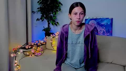 Snapshot of renettaschmeling chatting on May 2026 06:48:01 PM Christina online show from May 2026 06:48:01 PM