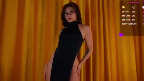 Snapshot of renochka chatting on June 2026 04:57:01 PM renochka online show from June 2026 04:57:01 PM